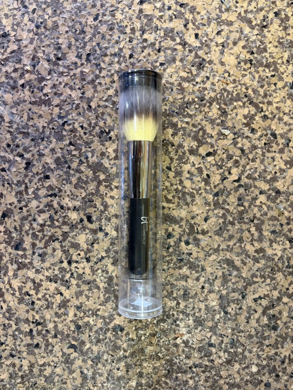 it cosmetics Heavenly Luxe No. 8 Large Powder Brush
